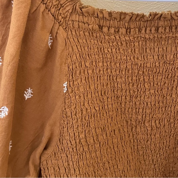 Old Navy Brown Smocked Puff Sleeve Top Sz-M - Picture 9 of 10